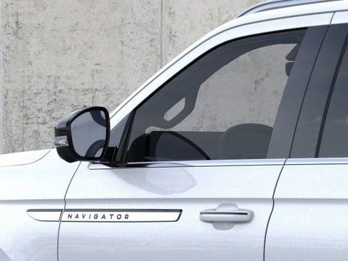New 2026 Lincoln Navigator L Premier AWD/4WD image 20