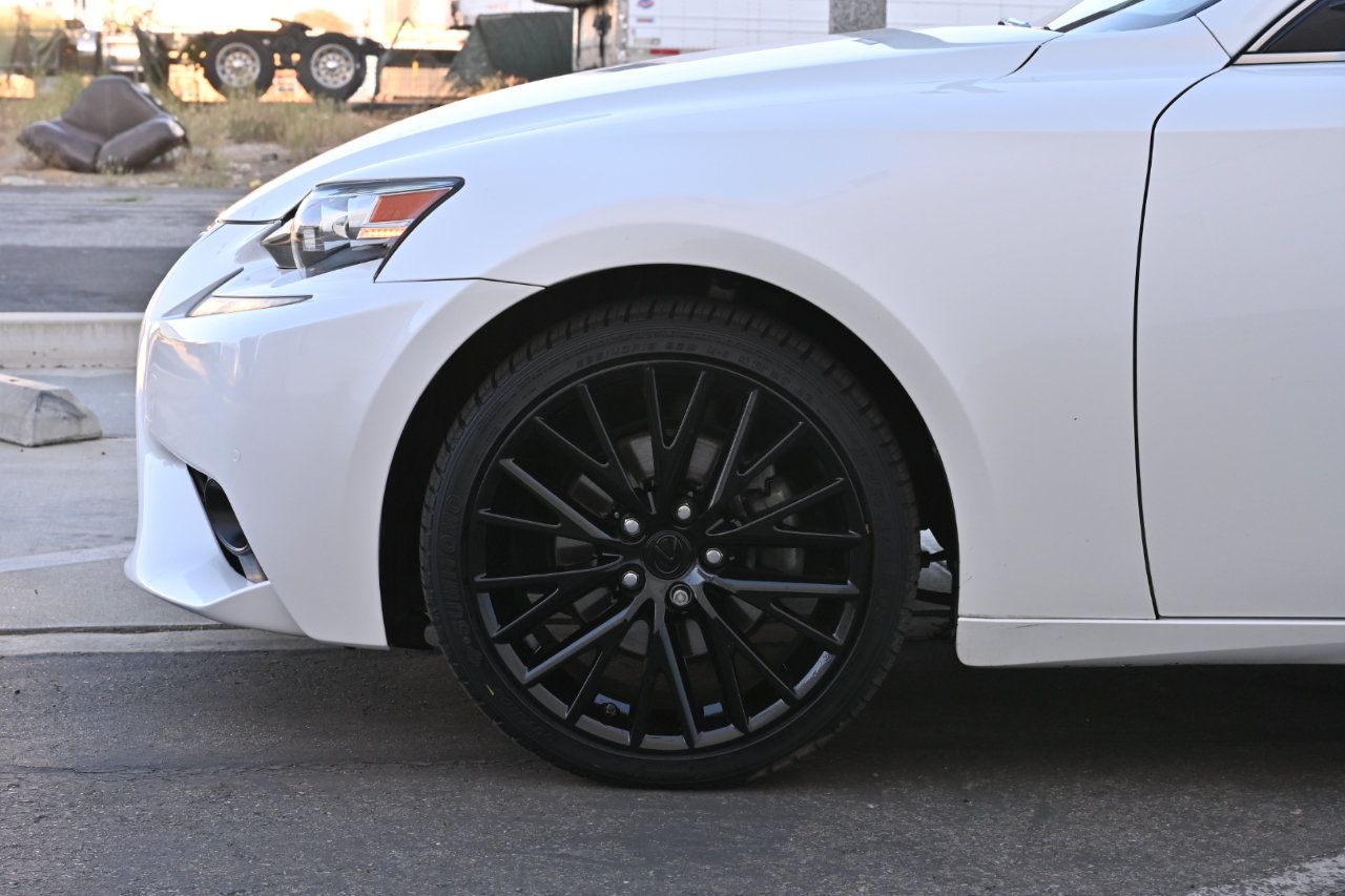 Used 2015 Lexus IS 250 w/ Premium Package RWD image 34