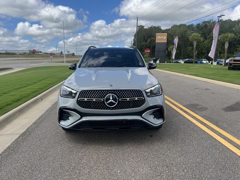 Used 2024 Mercedes-Benz GLE 450 4MATIC image 13