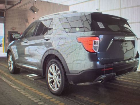 Used 2022 Ford Explorer Limited w/ Class IV Trailer Tow Package image 4