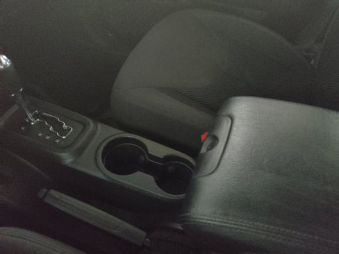 Used 2017 Jeep Wrangler Unlimited Sport AWD/4WD image 26
