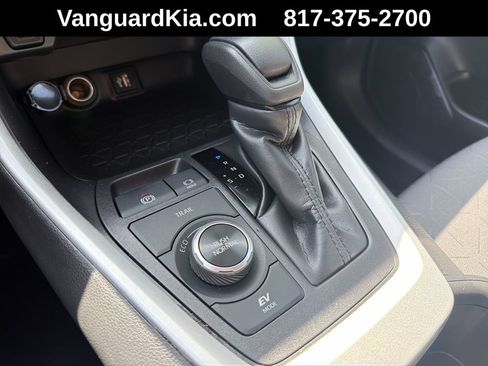 Used 2024 Toyota RAV4 XLE w/ Convenience Package AWD/4WD image 23