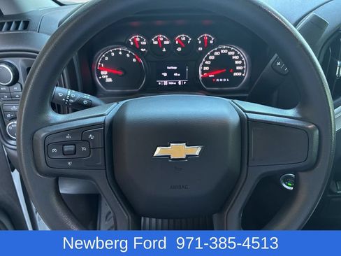Used 2024 Chevrolet Silverado 1500 W/T w/ Z71 Off-Road Package AWD/4WD image 18