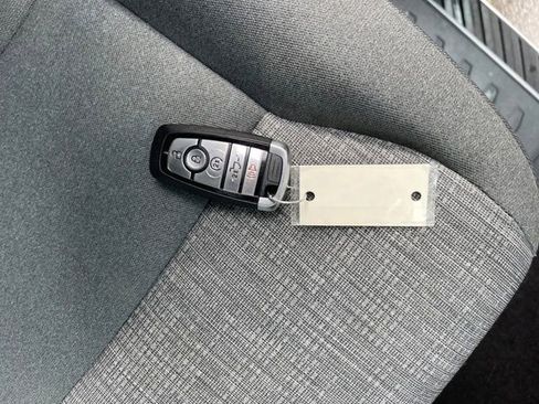 Used 2022 Ford F150 XLT w/ Equipment Group 302A High image 25