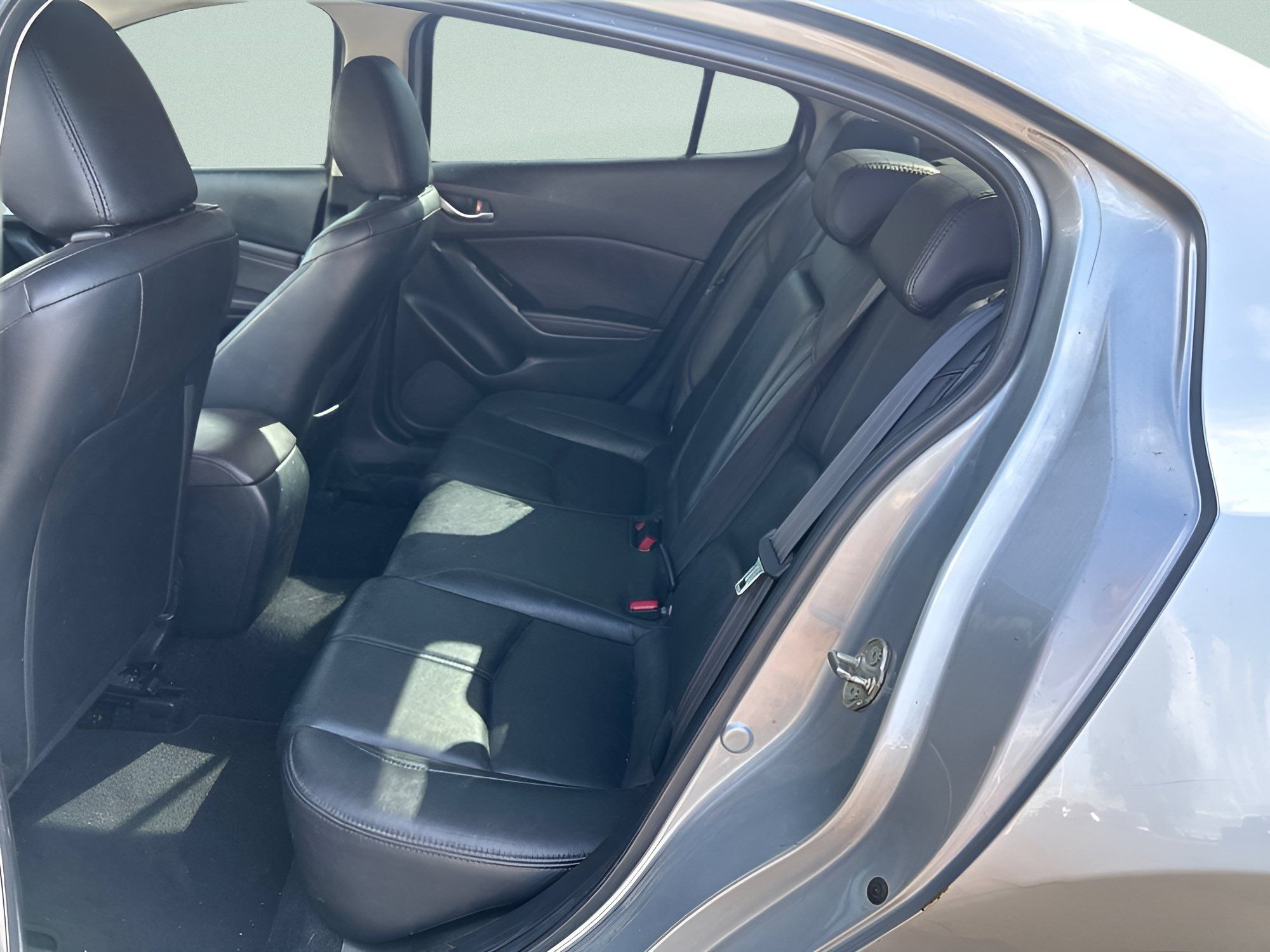 Used 2017 MAZDA MAZDA3 Touring FWD image 15