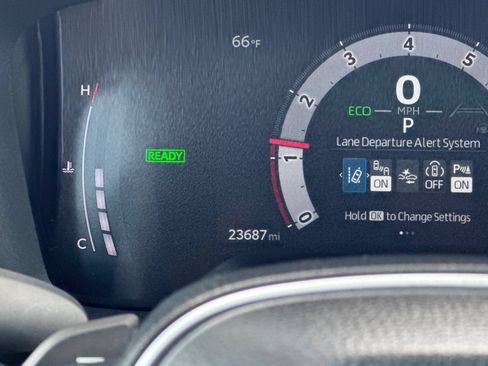 Certified 2024 Toyota Corolla Cross AWD Hybrid w/ Convenience Package image 24