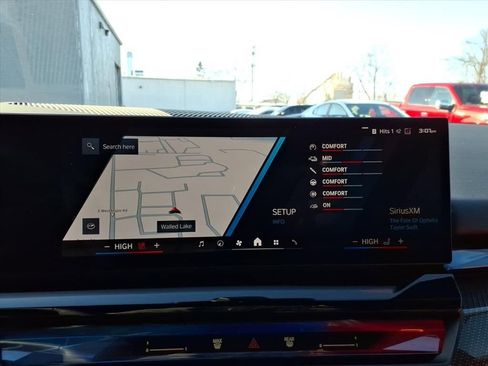 Used 2025 BMW M5 Touring w/ M Driver's Package image 13