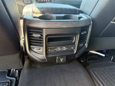 New 2026 RAM 2500 Limited image 27