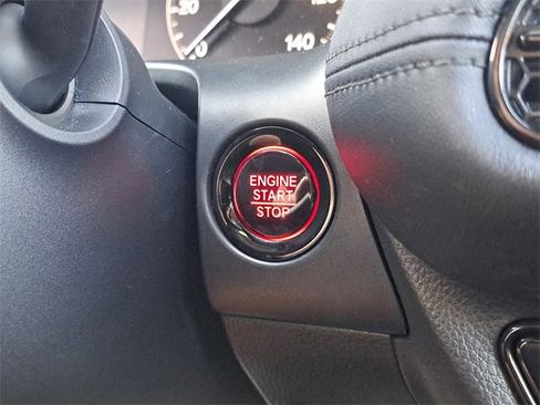 Certified 2023 Honda HR-V LX image 29