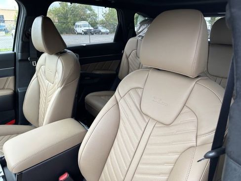 New 2026 Kia Sorento SX Prestige w/ Olive Brown Leather Package image 8