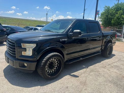 Used 2015 Ford F150 XLT w/ Equipment Group 301A Mid RWD image 10