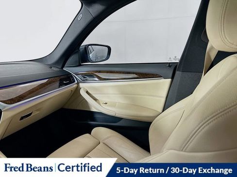 Used 2018 BMW 530i xDrive image 26