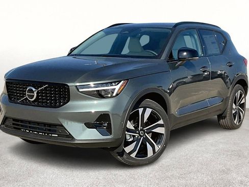 New 2026 Volvo XC40 B5 Ultra w/ Climate Package image 2