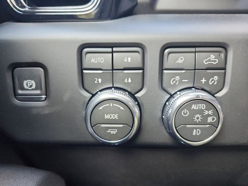 New 2026 GMC Sierra 1500 AT4 w/ AT4 Premium Package image 27