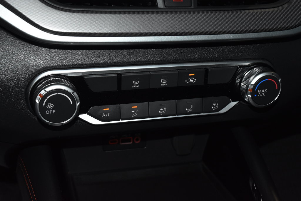 Certified 2025 Nissan Altima 2.5 SR AWD/4WD image 11