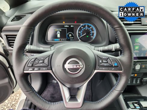 Certified 2024 Nissan Leaf SV Plus image 9