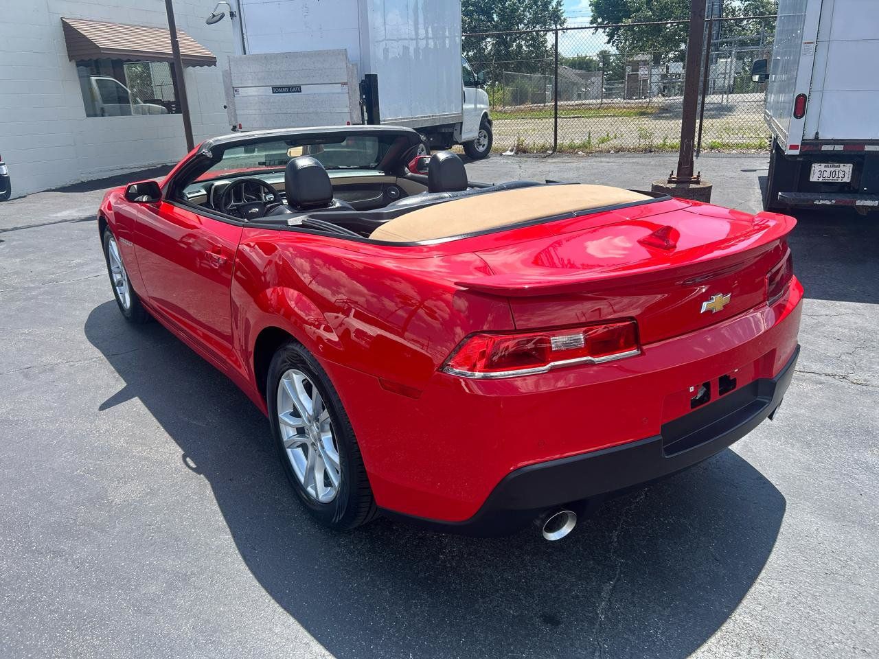 Used 2014 Chevrolet Camaro LT RWD image 8