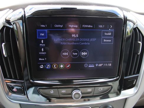 Used 2021 Chevrolet Traverse LT AWD/4WD image 23
