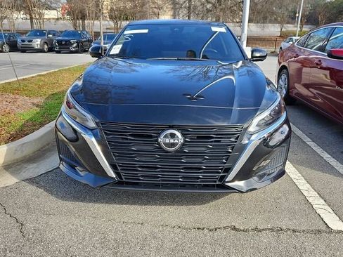 Used 2023 Nissan Altima 2.5 SL image 3