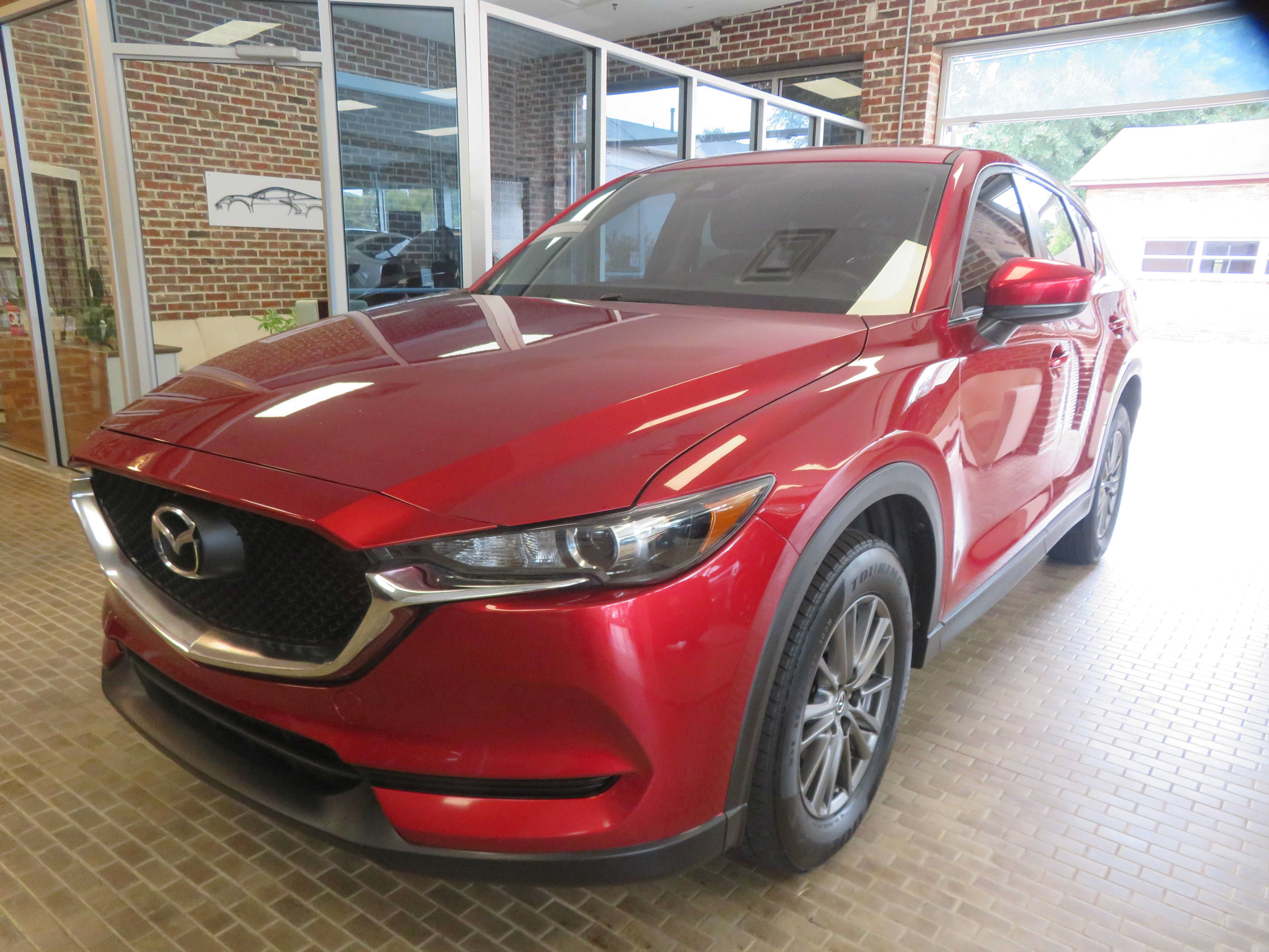 Used 2017 MAZDA CX-5 Sport FWD image 1