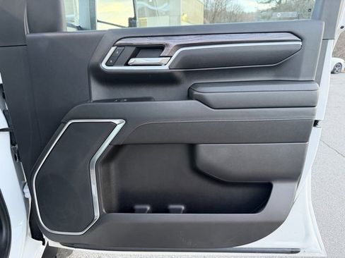 Used 2024 Chevrolet Silverado 2500 LTZ image 52