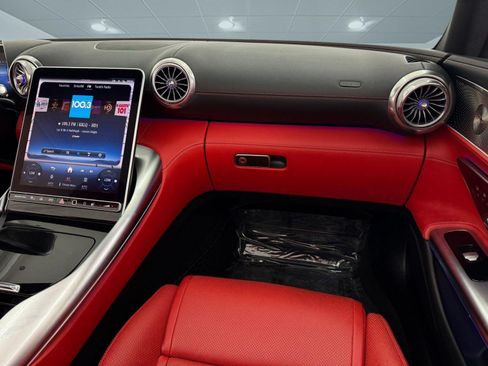 Certified 2022 Mercedes-Benz SL 63 AMG 4MATIC image 32