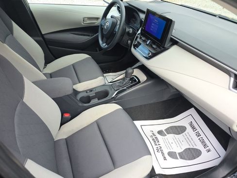 Certified 2024 Toyota Corolla LE image 17