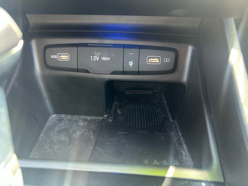 Used 2022 Hyundai Santa Cruz Limited image 16