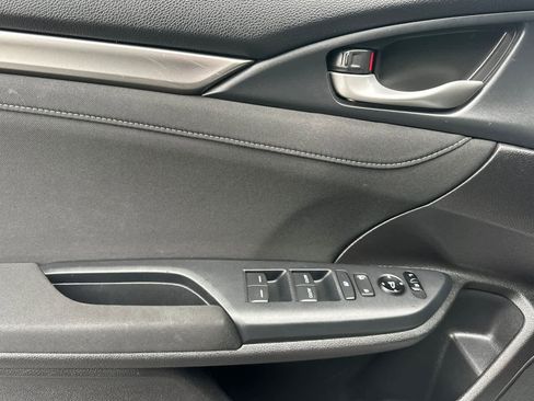 Used 2018 Honda Civic EX image 12