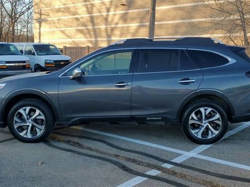 Used 2020 Subaru Outback Touring image 5