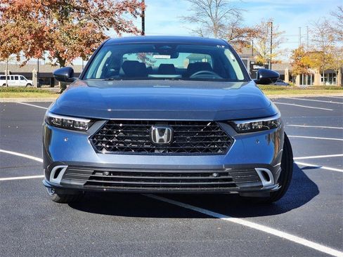 Used 2025 Honda Accord Touring image 14