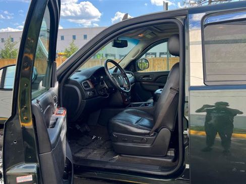 Used 2013 Chevrolet Avalanche LT RWD image 27