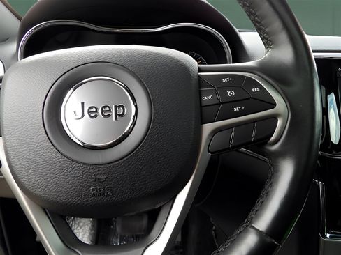 Used 2021 Jeep Grand Cherokee Limited image 30