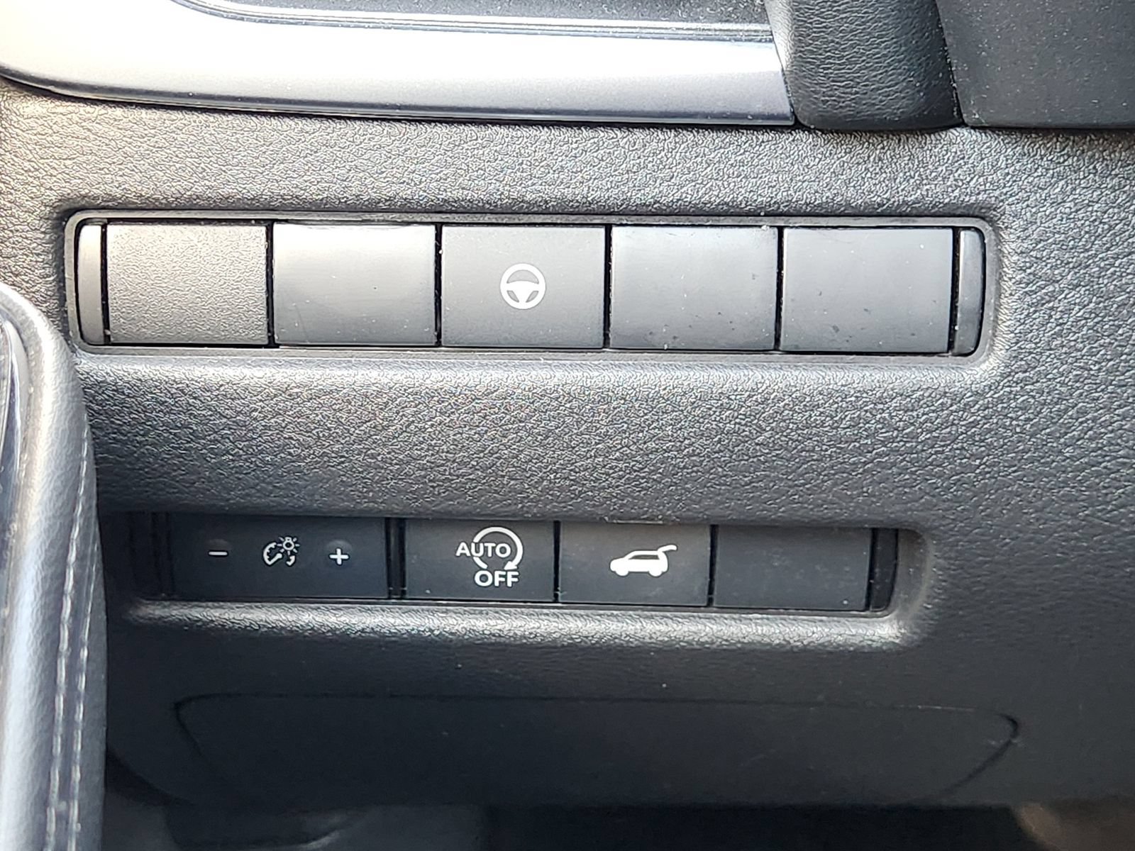 Used 2024 Nissan Rogue SV AWD/4WD image 26