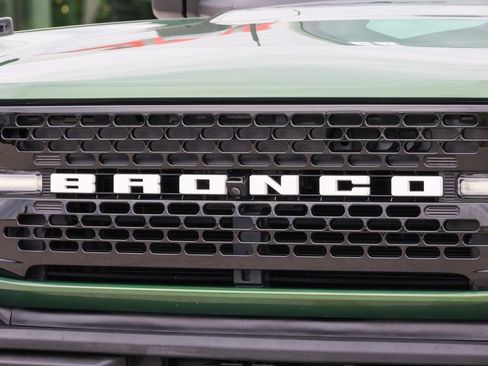 Used 2022 Ford Bronco Wildtrak AWD/4WD image 13