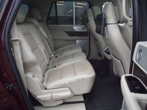 Used 2018 Lincoln Navigator L Reserve w/ Technology Package image 53