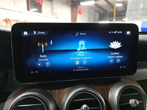 Used 2022 Mercedes-Benz GLC 300 4MATIC image 23