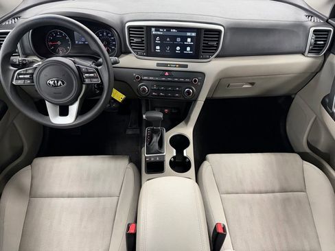 Used 2020 Kia Sportage LX image 15