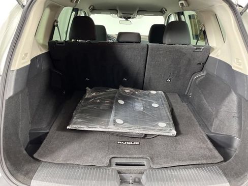Used 2023 Nissan Rogue S FWD image 46