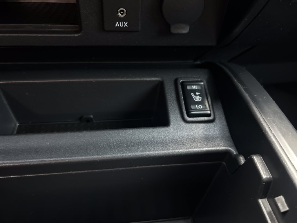 Used 2018 Nissan Titan SV w/ SV Convenience Package AWD/4WD image 31