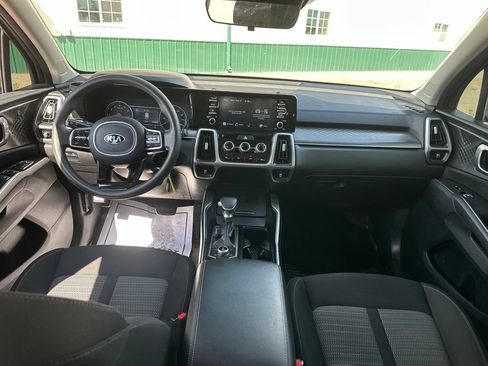 Used 2021 Kia Sorento LX AWD/4WD image 26
