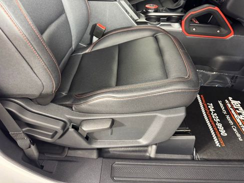 Used 2025 Ford Bronco Stroppe Edition image 27