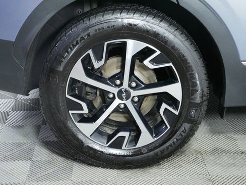 Used 2023 Kia Sportage EX image 11