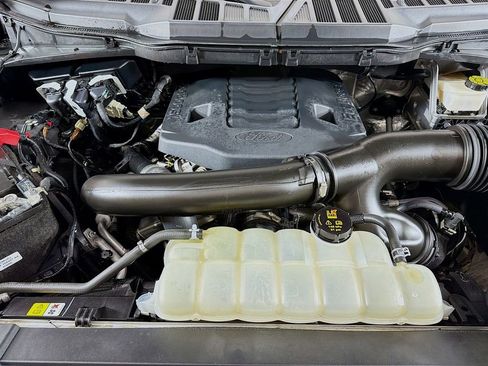 Used 2021 Ford F150 Lariat w/ Equipment Group 502A High image 19