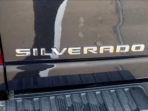 Used 2024 Chevrolet Silverado 2500 Custom w/ Custom Convenience Package AWD/4WD image 30