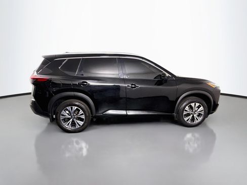 Used 2021 Nissan Rogue SV w/ Premium Package FWD image 11