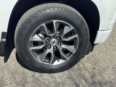 Used 2023 Chevrolet Silverado 1500 RST image 7