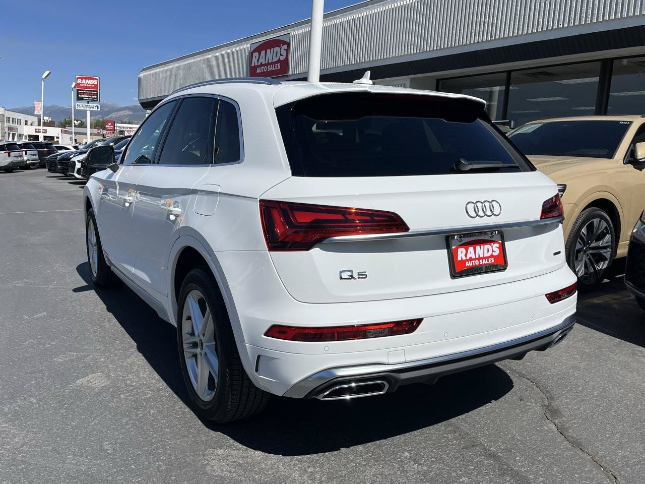 Used 2024 Audi Q5 e Premium AWD/4WD image 9