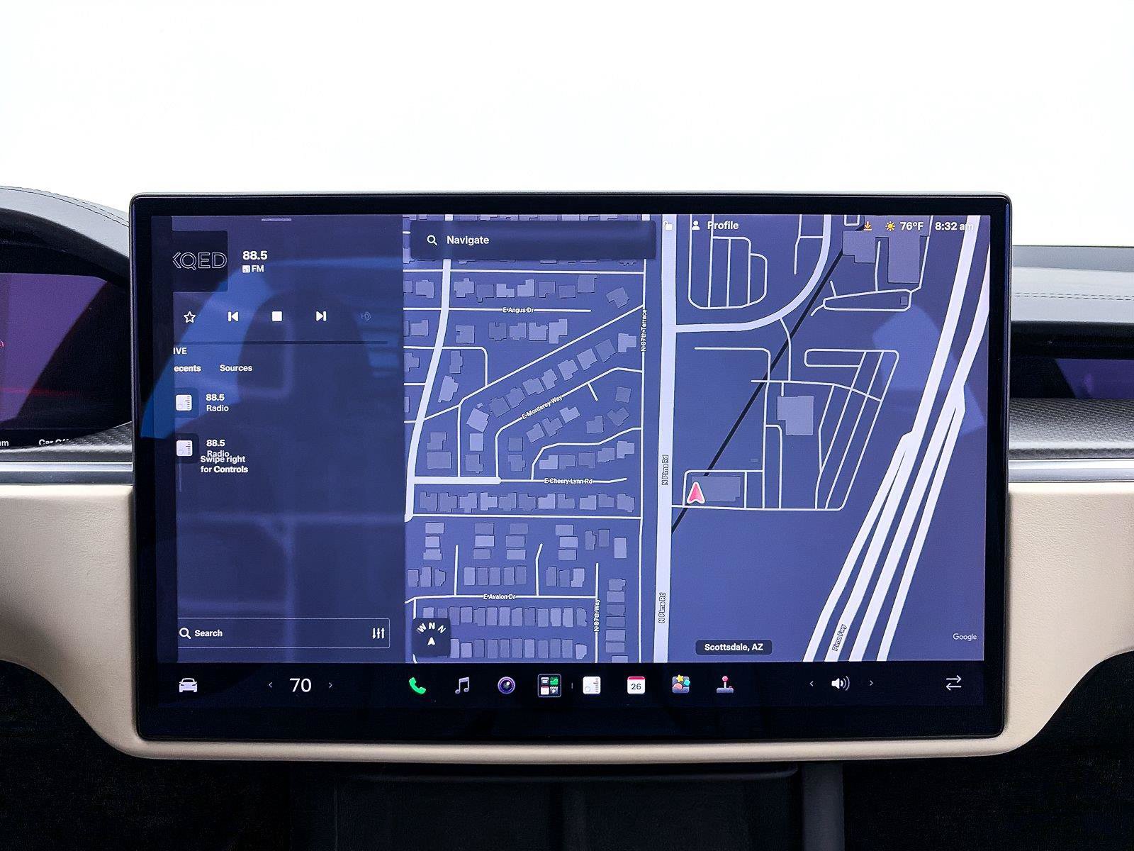 Used 2022 Tesla Model X Plaid AWD/4WD image 4