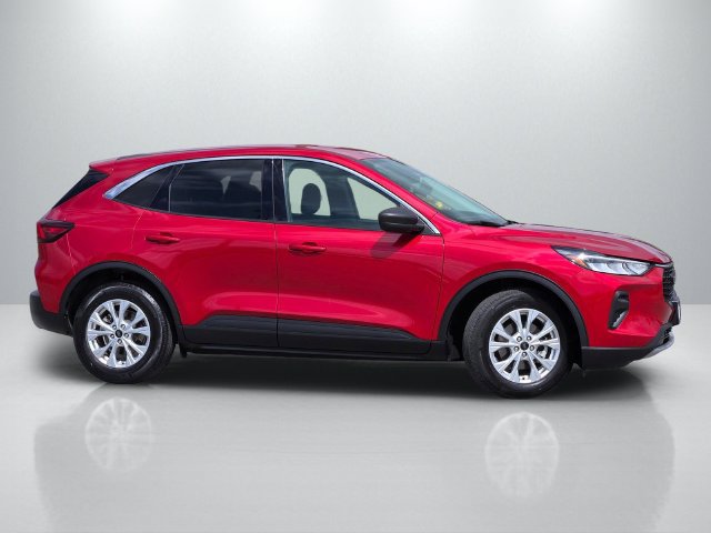 Used 2023 Ford Escape Active FWD image 3
